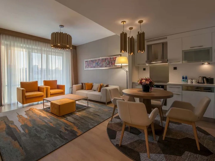 THE SUPERIOR SUITES